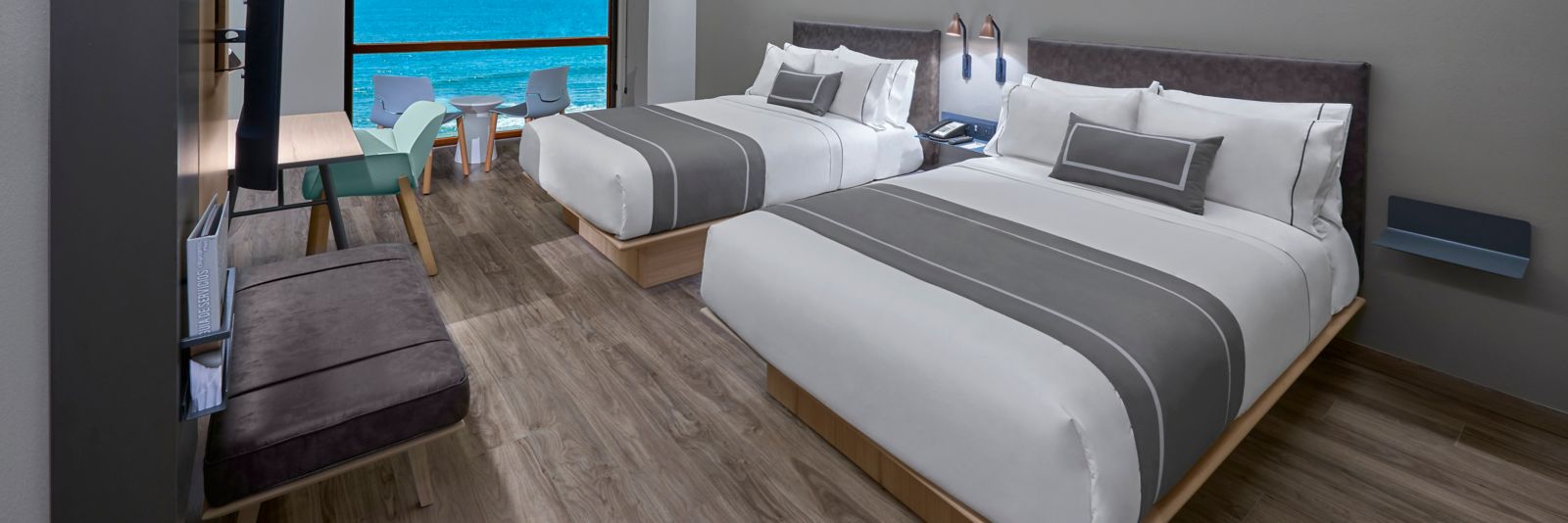 Lobby lounge with ocean views, City Express Plus Ensenada